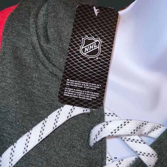 NWT NHL MN Wild Hockey Lace Up Hoodie Size Small - Picture 2 of 5